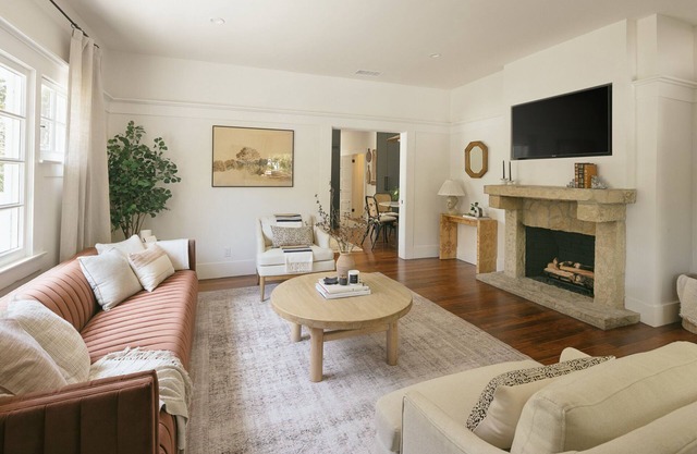 Park House Luxury Home Downtown in Theatre Arts District-2 bed 1.5 Bath