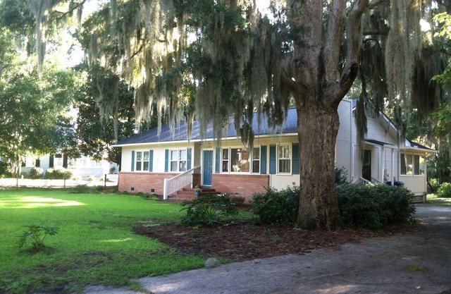 PARKSIDE HOUSE