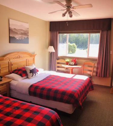 Parkway Motel