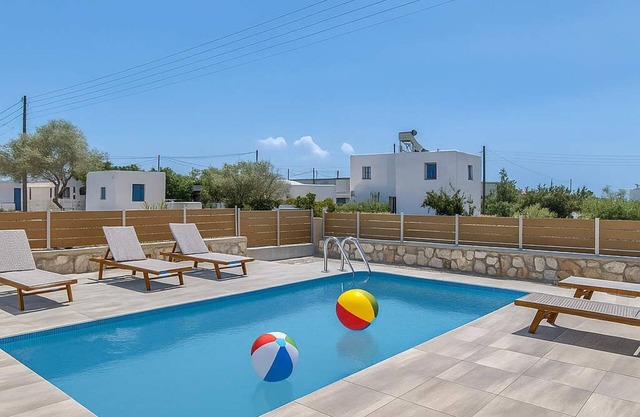 Paros Poolside Gem - Athena's Sea Getaway