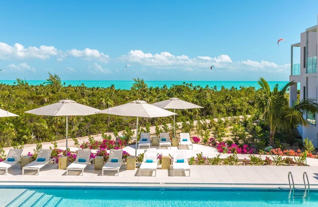 Partial Oceanview Plus Watersports & Free Breakfast now 'til end June