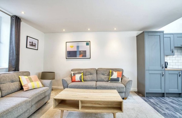 Pass the Keys | Motherby 7 · Town House close to River front