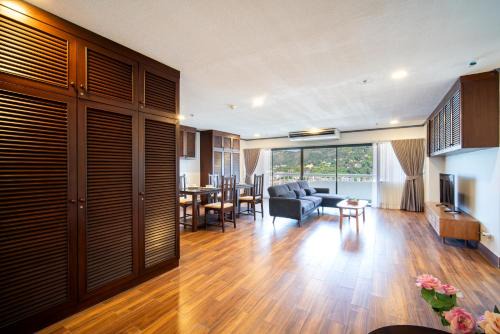 Patong tower deluxe Seaview 2BR1902