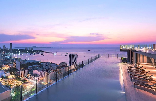 Pattaya Central, Awesome View