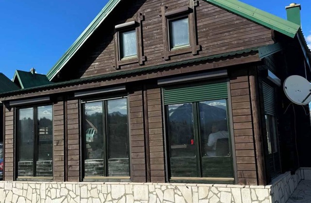 Peaceful Cabin Escape – Enjoy Fresh Air, Comfort, and Stunning Scenery