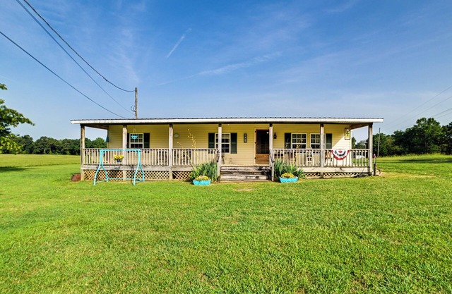Peaceful McEwen Home w/Spacious Yard!