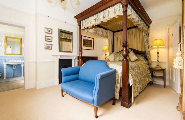Peaceful Quality 2 bedroom/2 bathroom Country House Apartment:beautiful garden