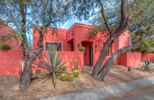 PEACEFUL RETREAT IN HEART OF CIVANO, TUCSON NEAR SAGUARO NATIONAL PARK