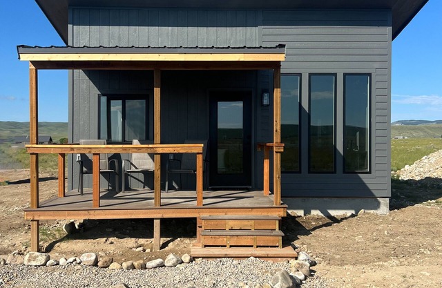 Peaceful Retreat: Modern, Moody, w/Mountain Views, Covered Deck + Firepit