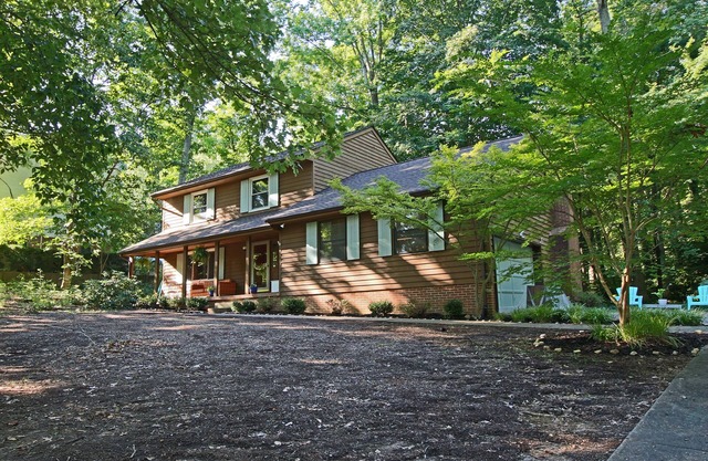 Peaceful Retreat in Woods