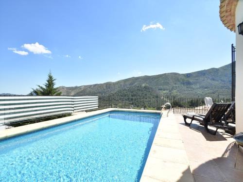 Peaceful Villa with Private Pool