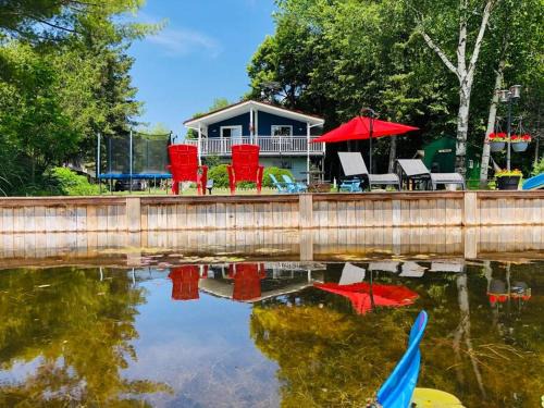 Peaceful Waterfront Cottage on Kawartha Lakes