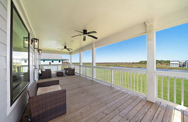 Pelican Perch | Beautiful Water Views