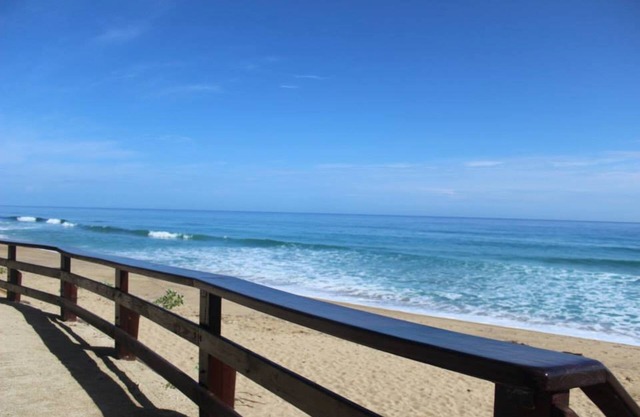 Pelican Point (H) Beachfront Sandy Beach . studio Surf