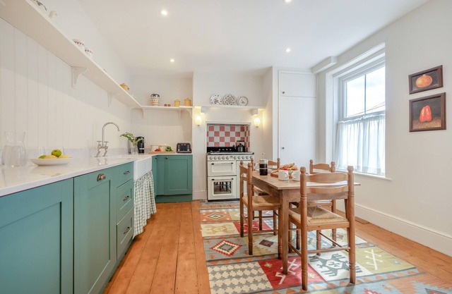 Penjoly - Four Bedroom House, Sleeps 6