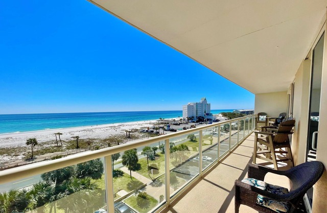 Pensacola Beach Condo, Sabine 6E- Beach View from every room!