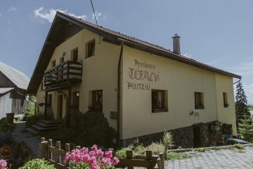 Pension Tofalvi