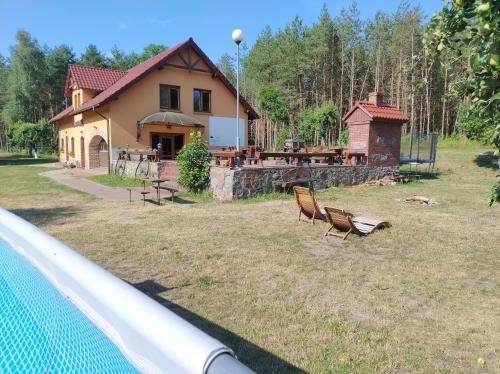 PENSJONAT W LESIE