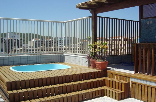 penthouse 1 block to the beach - air conditioning