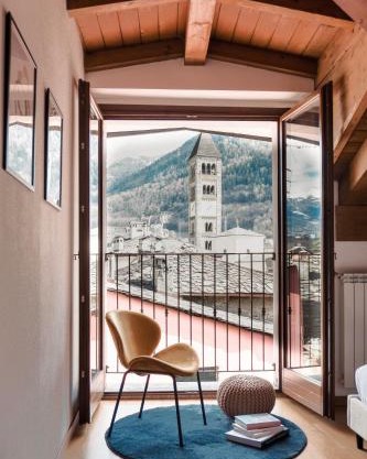 PENTHOUSE CON VISTA [6 minuti dal Bernina Express]
