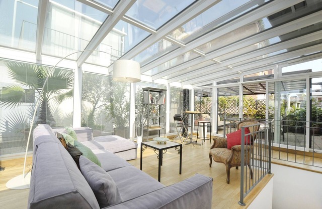 PENTHOUSE ON TWO LEVELS WITH BEAUTIFUL TERRACE