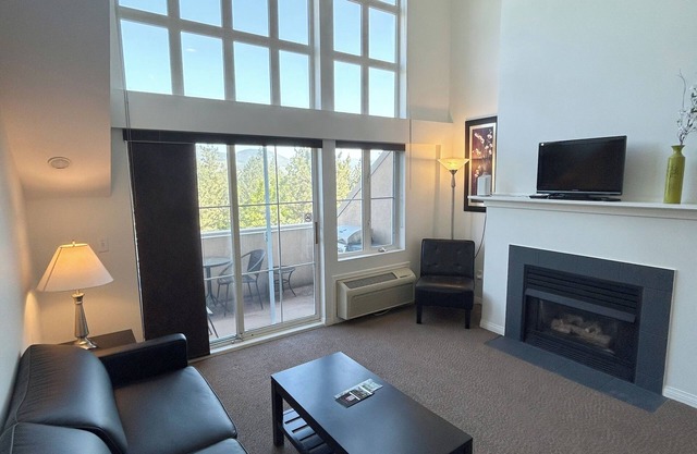 Penthouse Suite on Golf Course - 308
