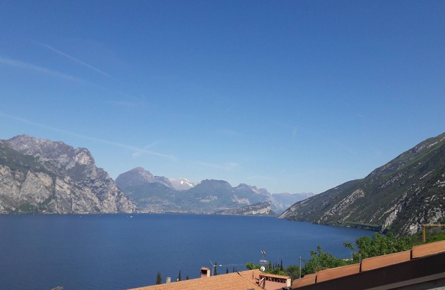 Penthouse with terrace overlooking Lake Garda in Malcesine (VR)