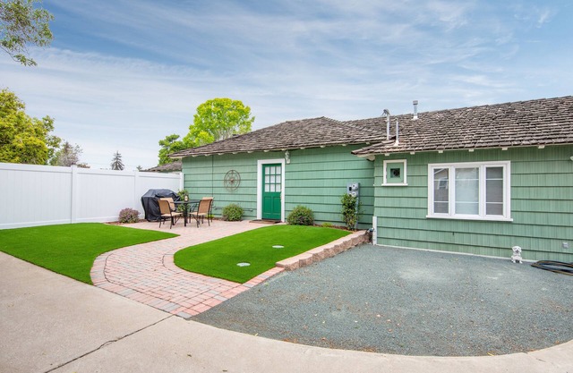 Perfect Arroyo Grande Location -Sweet Guest House for up to Six Guests!