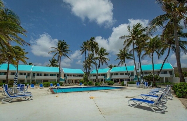 Perfect Beach Front Condo with Pool