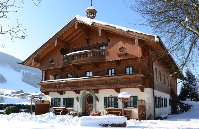 perfect cozy apartment for all activities with mountain views