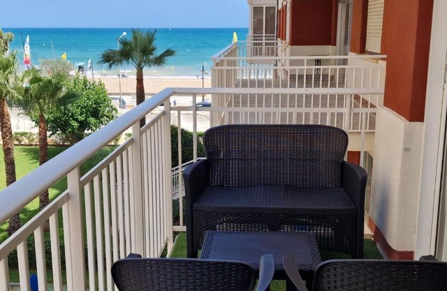 Perfect direct beach access