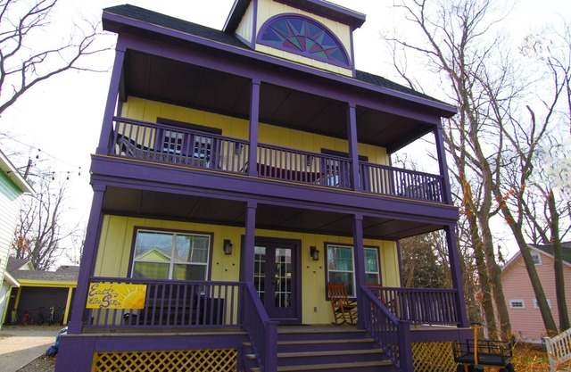 Perfect Family Retreat-Beachwalk-AC-Free WiFi-GolfCart-Grill-Music Lovers-Bikes