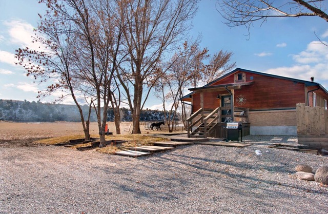 Perfect for outdoor adventurers & couples; near Glenwood, hot springs & skiing