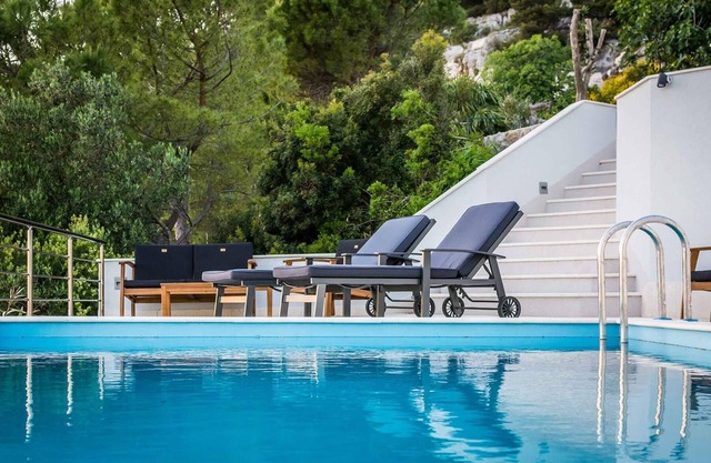 Perfect holiday home for a small group or a family - directly on the beach