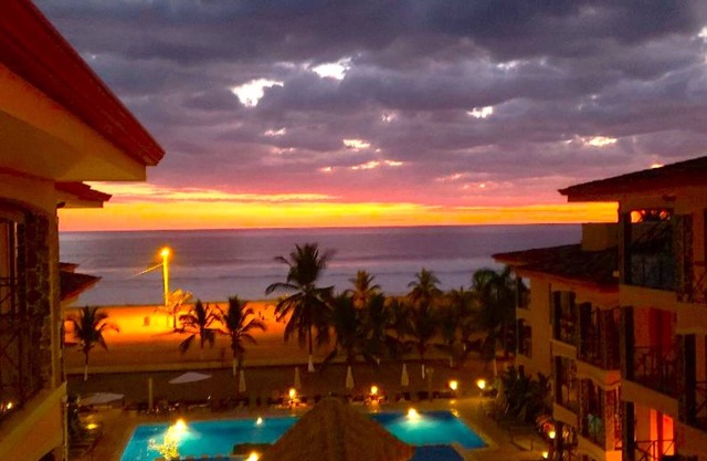 Perfect Oceanfront Location - 3 Bedroom Condo in Jaco with Cascading Pools