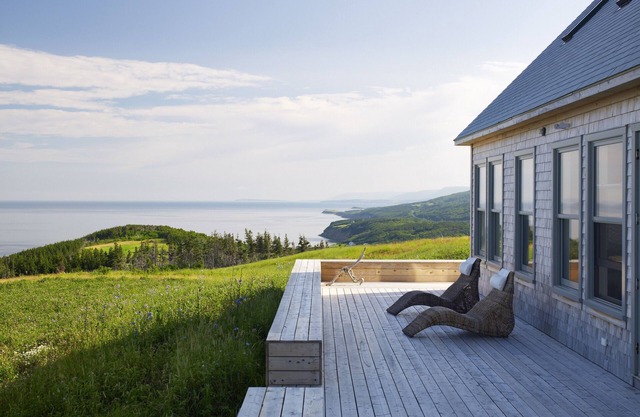 Perfect Summer House With 360 Degree Views