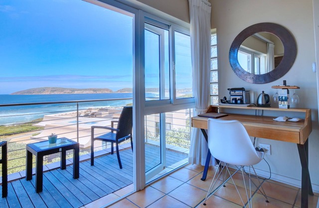 Periwinkle Guest Lodge