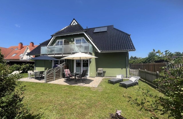 Perlentaucher - terrace, barbecue, close to the Bodden, Baltic Sea 6km away, washing machine g.G., dogs allowed, WLAN