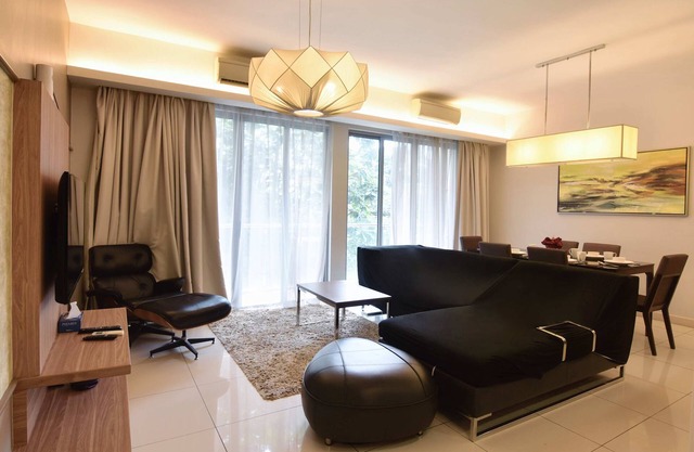 Pet Friendly, 3BR Apt KL, Bathtub & Parking