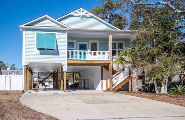 Pet Friendly Private Home with Fenced Yard
