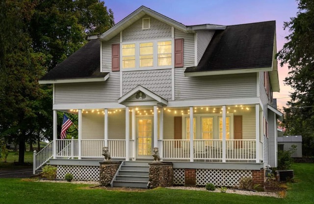 Pet Friendly Spacious Home near Rib Mountain, Tubing Hill, & Downtown!