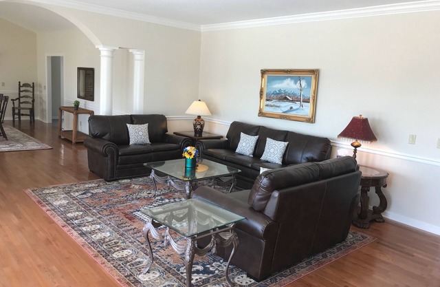 Petit Jean Cliffside Retreat
