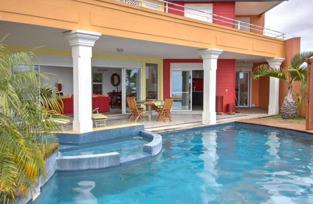 Petite Ile - Villa d'architecte 4* - 6 pers. - 3 bedrooms - Swimming pool