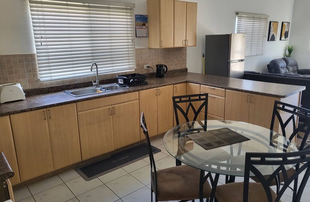 Petulia's Place- A cozy 2 bedroom nretreat in a gated community in Portmore.
