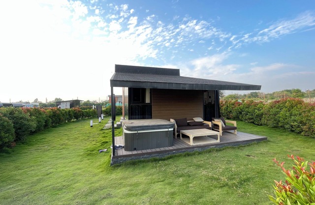 Pezo 1 Boutique Stay with Outdoor Jacuzzi Hyderabad