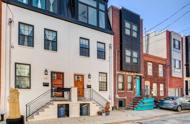 Philadelphia Townhome w/ Cityscape Views!
