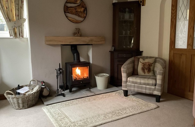 Picturesque Stone Cottage in heart of North Yorkshire Village - Dog Friendly
