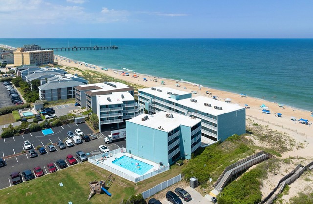 PierView 208: Oceanfront | Renovated | Shared Pool