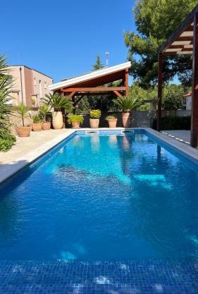 Pine Tree Villa