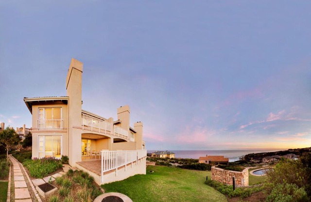 Pinnacle Point Beach & Golf - Penthouse & Villa